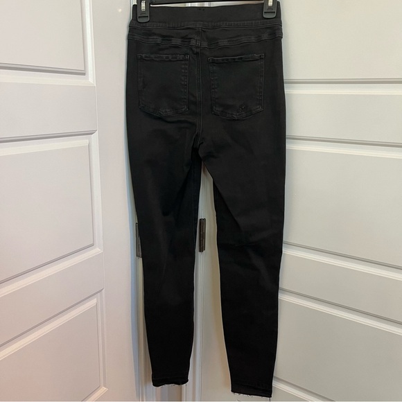 Spanx Distressed Skinny Jeans in Vintage Black, Size Small NWT - Picture 2 of 5